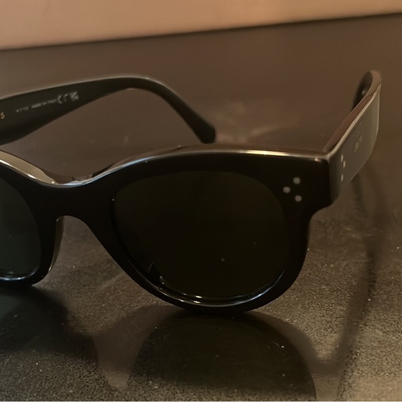 Celine CAT EYE S003 SUNGLASSES IN ACETATE WITH MINERAL GLASS LENSES
BLACK - Picture 5 of 6